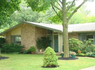 1550 Mawmee Rd, Benton Harbor, MI 49022