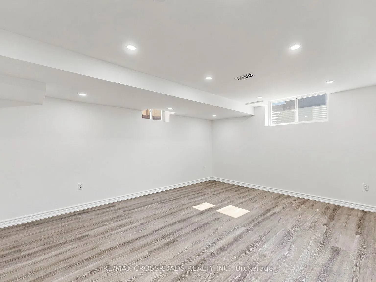 2 bed, $1,999 — Photo 1
