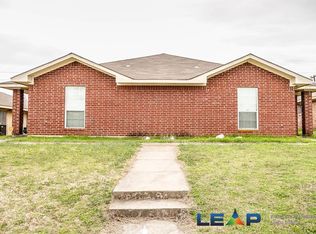 927 Potomac Dr, Lancaster, TX 75134