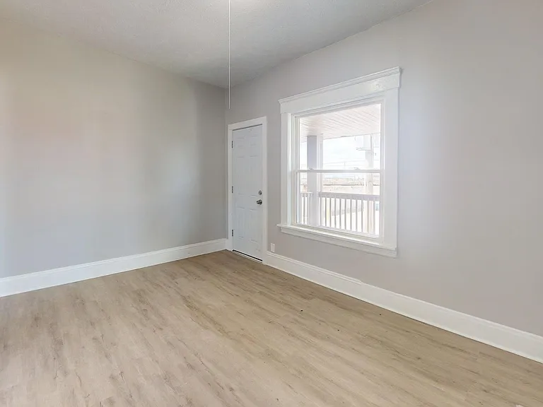 8111 Madison Ave — Photo 76