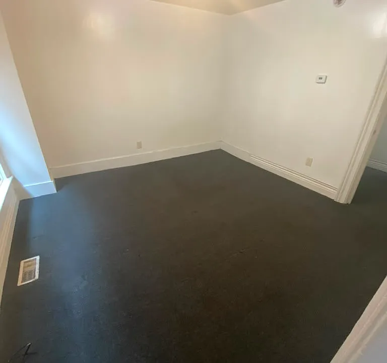 1924 Niagara St #2