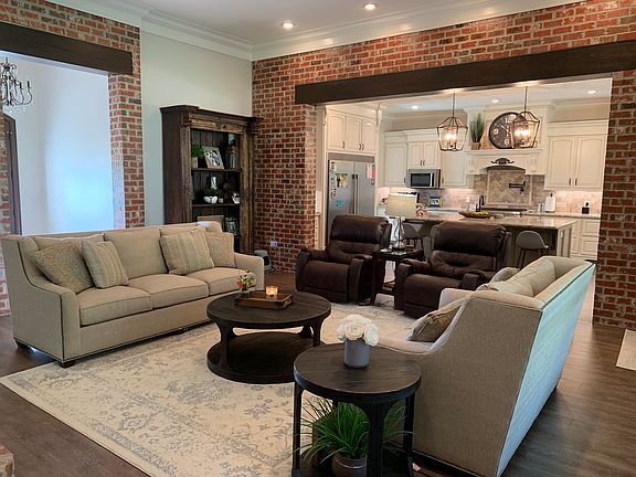 3rd image of 3591 E Cabella Dr