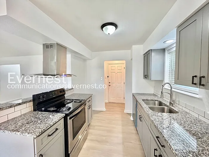 1800 Heidelberg Dr — Photo 4