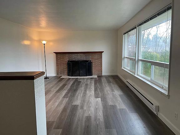 4th image of 6625 204th St SW