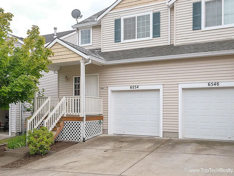 6554 NE Forest Ln — Photo 2