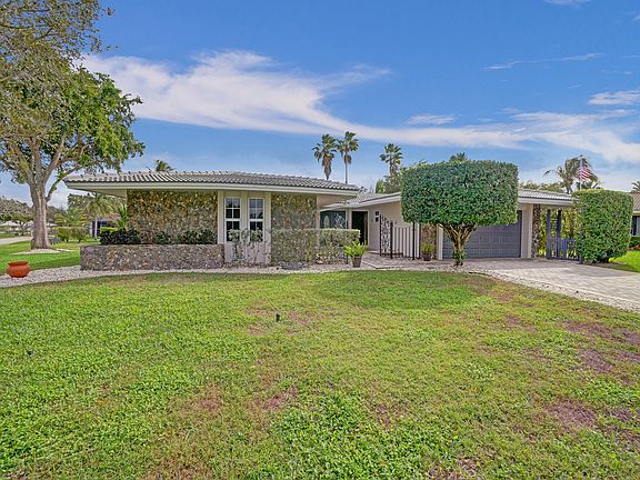 4th image of 3840 NW 106th Drive