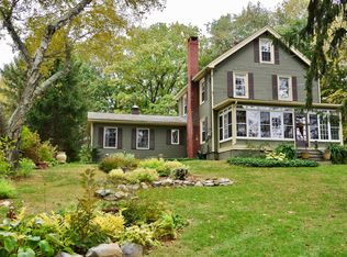 6 Beacon Hl, Great Barrington, MA 01230