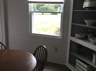 2394 Sesame St NW, Mogadore, OH 44260