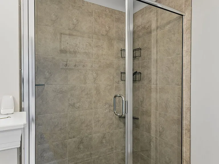 1010 Vanguard Dr — Photo 28