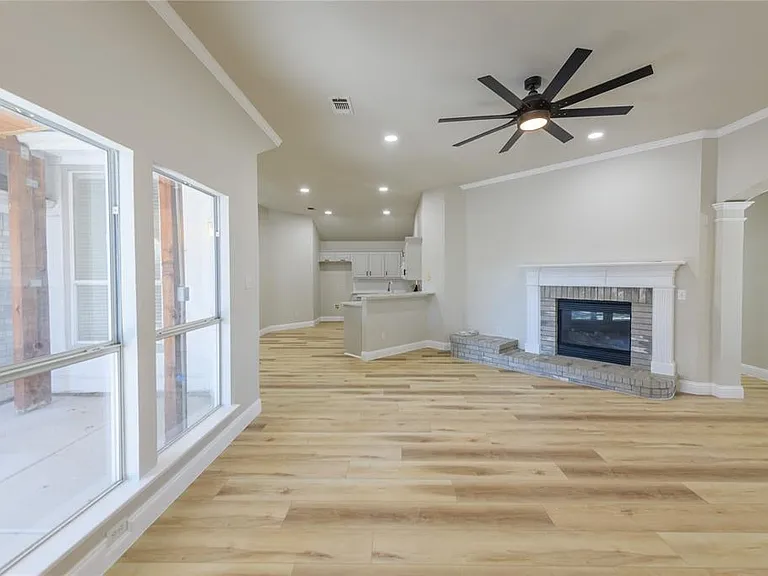 3304 Felicia Ct — Photo 6
