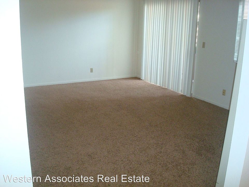 2nd image of 800 24th Ave APT 10