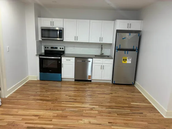 43 Montauk Avenue image 1 of 15