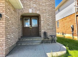 88 Fortissimo Dr, Hamilton, ON L9C0B8