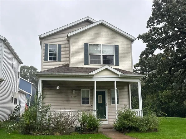 1700 Randall Dr, Solon, IA 52333