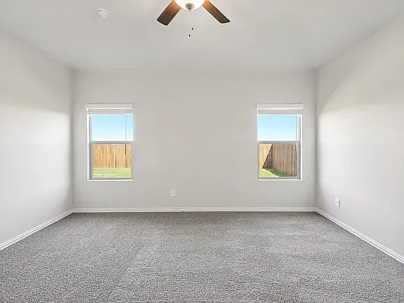 901 Edgehurst Dr — Photo 25
