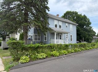 98 6th St, Bristol, CT 06010
