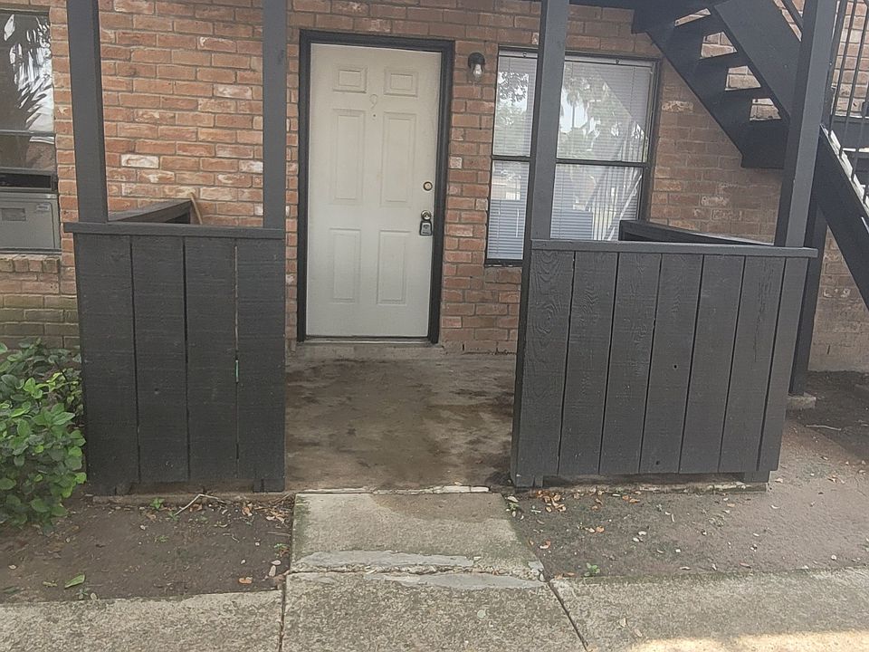 1st image of 2606 Los Amigos Dr APT 9
