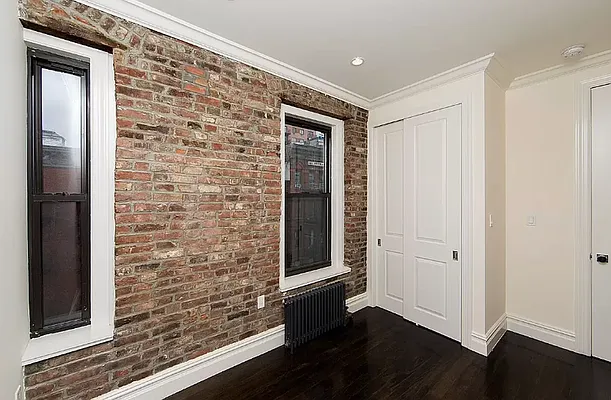 Rented by Avenues Real Estate | media 7