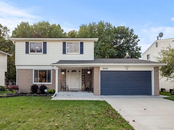 43447 Applewood Rd, Canton, MI 48188