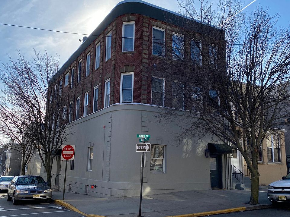 1st image of 248 Walker St