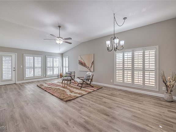 5th image of 5452 Cove Point Dr