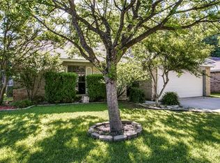 1905 Bosque Ln, Arlington, TX 76006