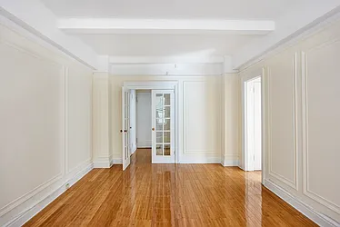 Rented by Coldwell Banker Warburg