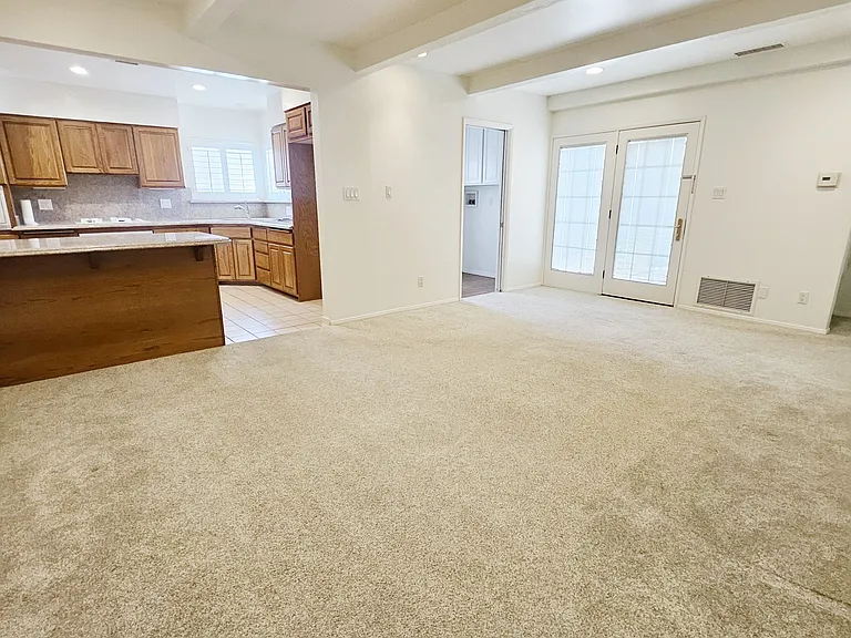 6341 Sultana Ave — Photo 6
