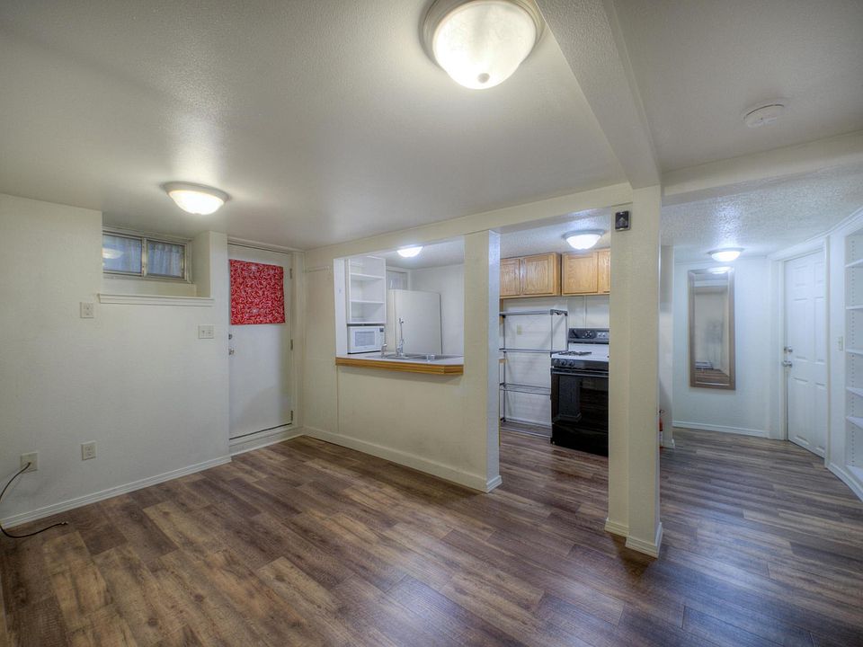 Kitchen, dining, living room all in one.