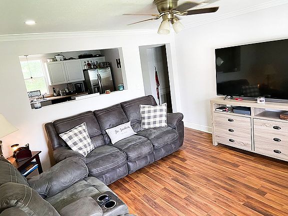 5th image of 2107 10th St