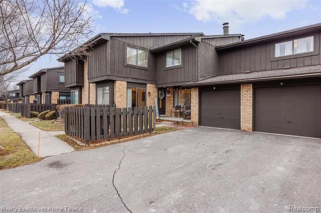 1st image of 37318 Clubhouse Dr #56