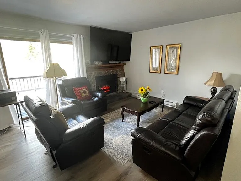 250 Cove Blvd #3 — Photo 8