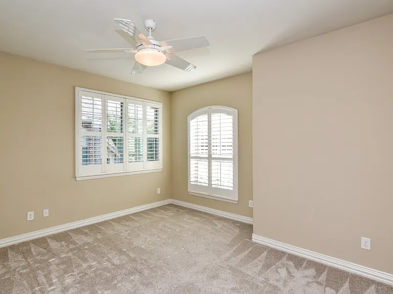 3128 Bloomfield Ct — Photo 27