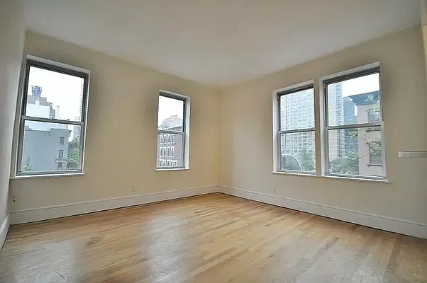 Rented by Compass | media 2