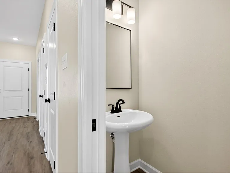 Leasing Now - New Townhomes, North Little Rock Argenta Arts Area — Photo 11
