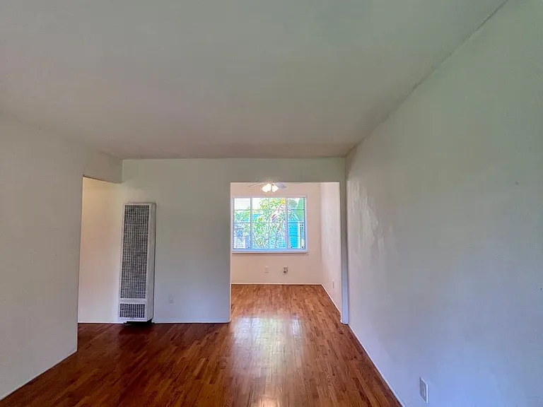 1632 Diamond St — Photo 4
