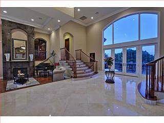 4th image of 7232 Glenview Dr