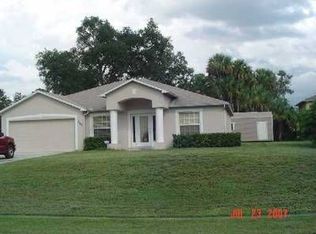 2102 SW Truxton Ct, Port Saint Lucie, FL 34953