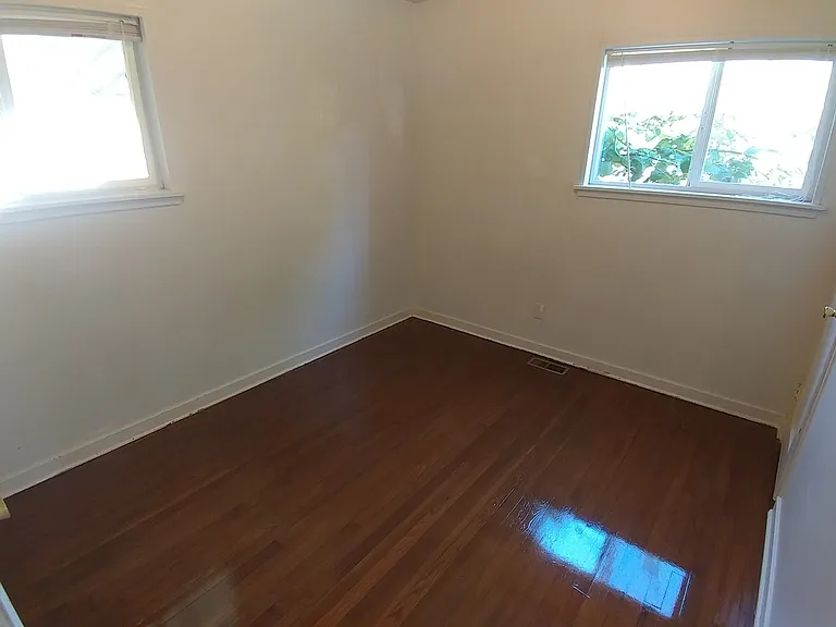 1556 McKinley St — Photo 10