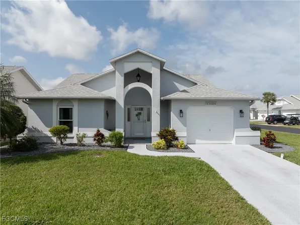 17808 Dracena Cir, North Fort Myers, FL 33917