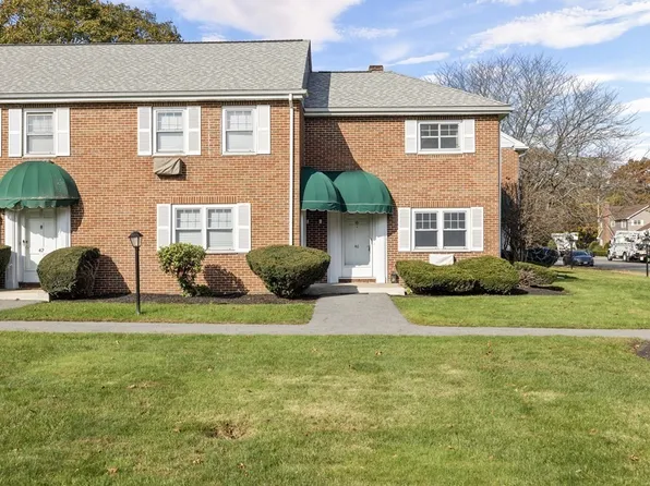 40 Emerson Gardens Rd Unit 40, Lexington, MA 02420