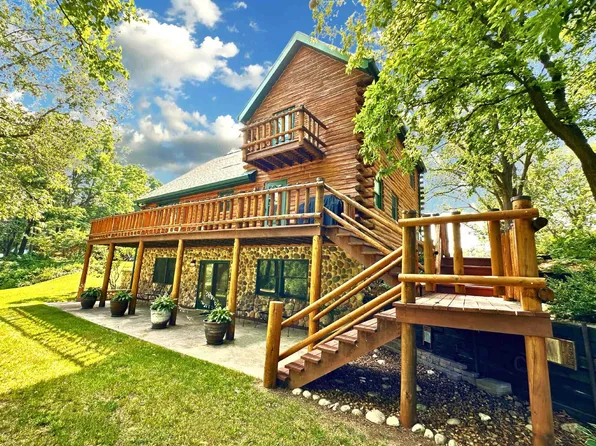 8429 N Kiger Dr, Monticello, IN 47960