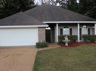 7281 Tumbleweed Dr, Byram, MS 39272