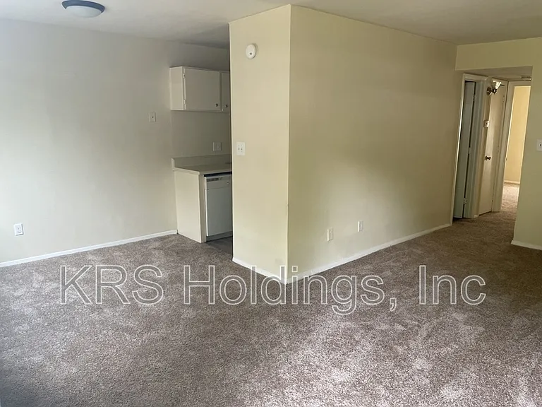 1229 Nelson St #A — Photo 10