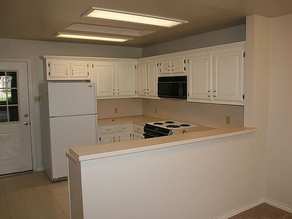 5th image of 3401 Lexington Dr #3401