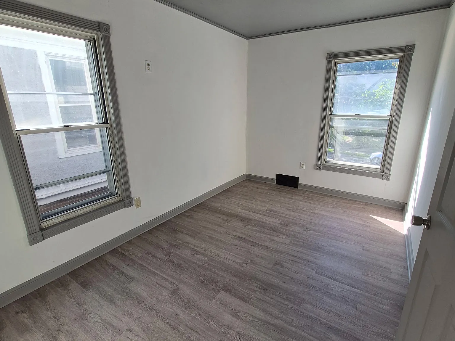 3 bed, 1000 sqft, $1,495 — Photo 3