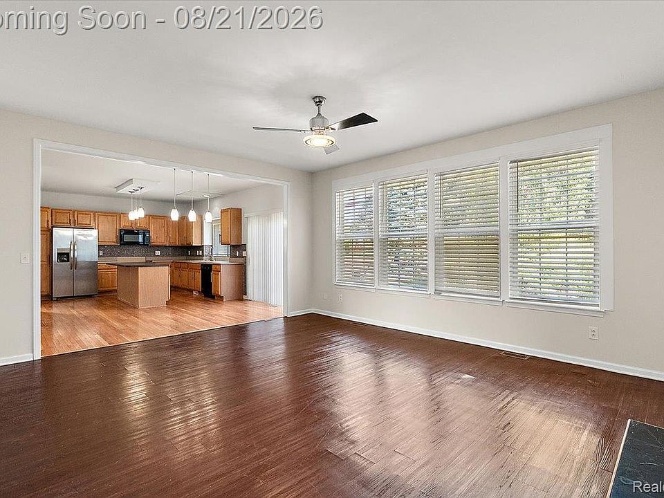 34827 Fontana Dr, photo 9