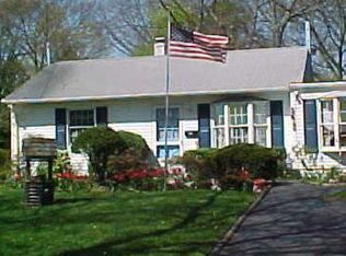 883 Bay Shore Ave, West Islip, NY 11795
