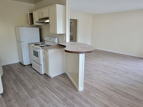 2nd image of 4788 Pescadero Ave #F