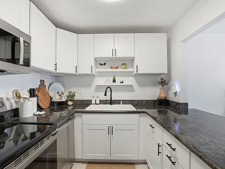 3550 Carter Dr #65 — Photo 6